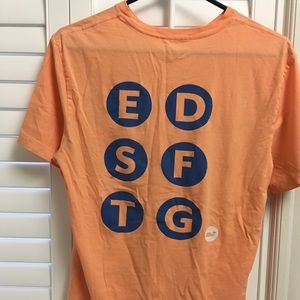 Vineyard Vines T Shirt